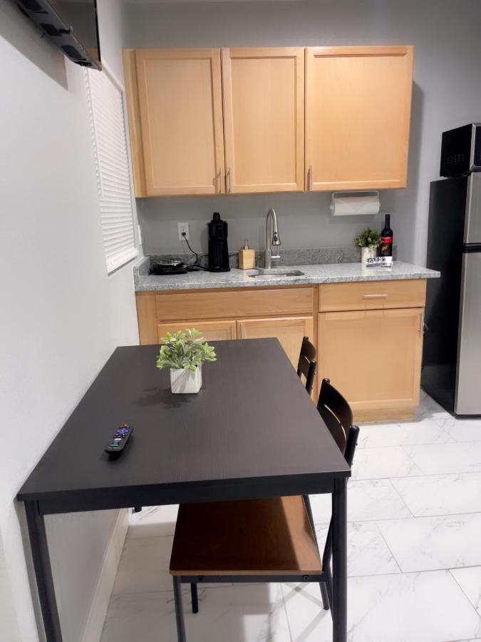 Dan G Apartment Tampa Exterior photo