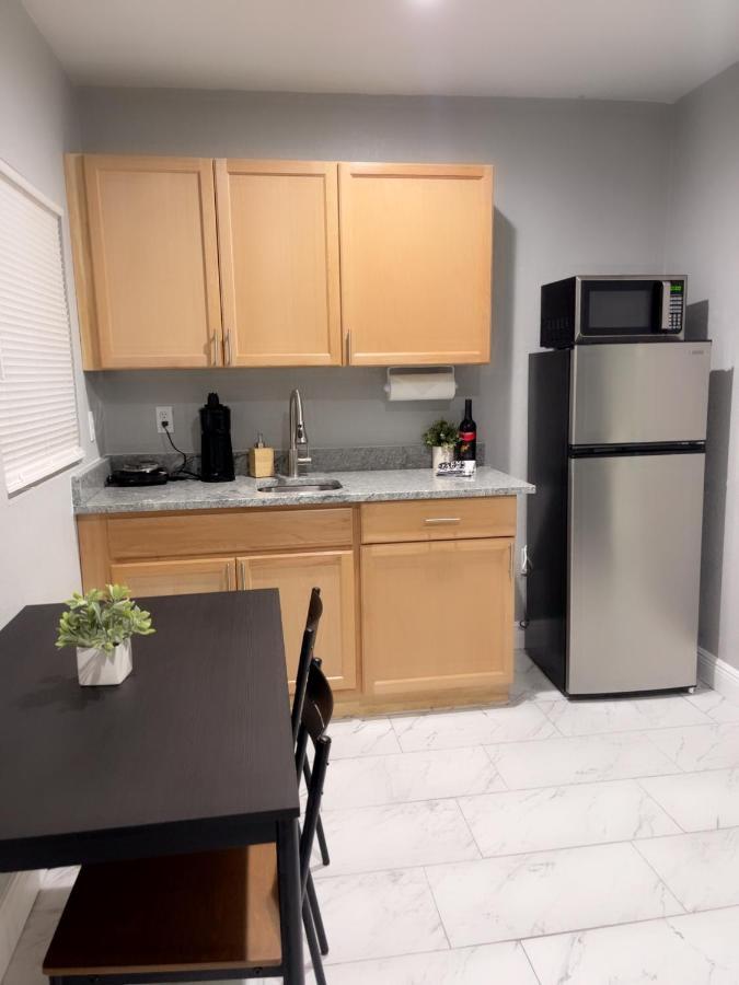 Dan G Apartment Tampa Exterior photo