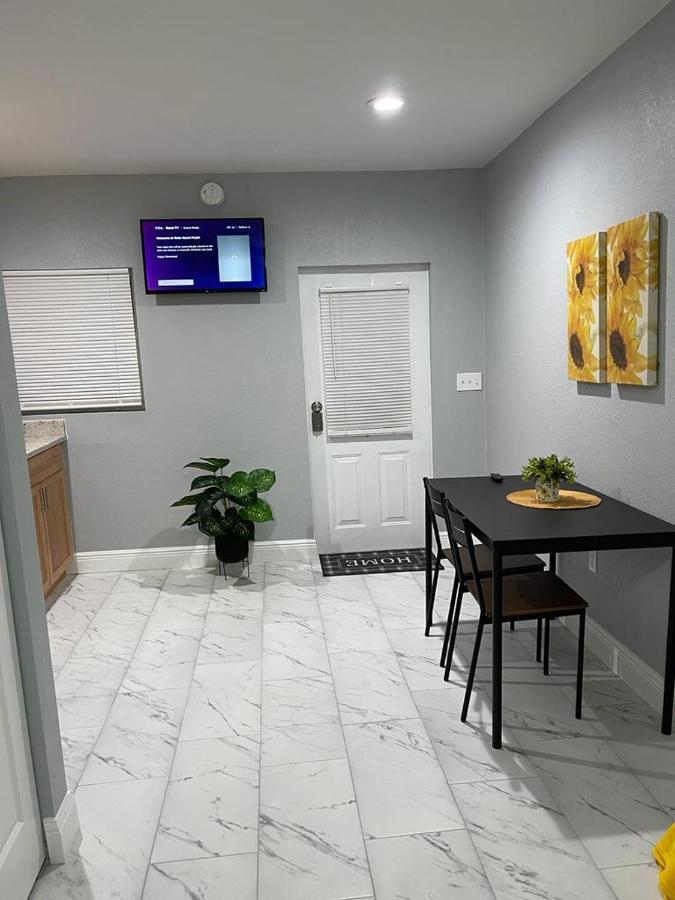 Dan G Apartment Tampa Exterior photo